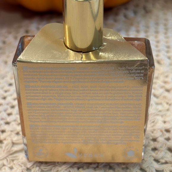 Nuxe Huile Prodigieuse Or NEW 1.6 Fl Oz. 50 ml. - Picture 6 of 6